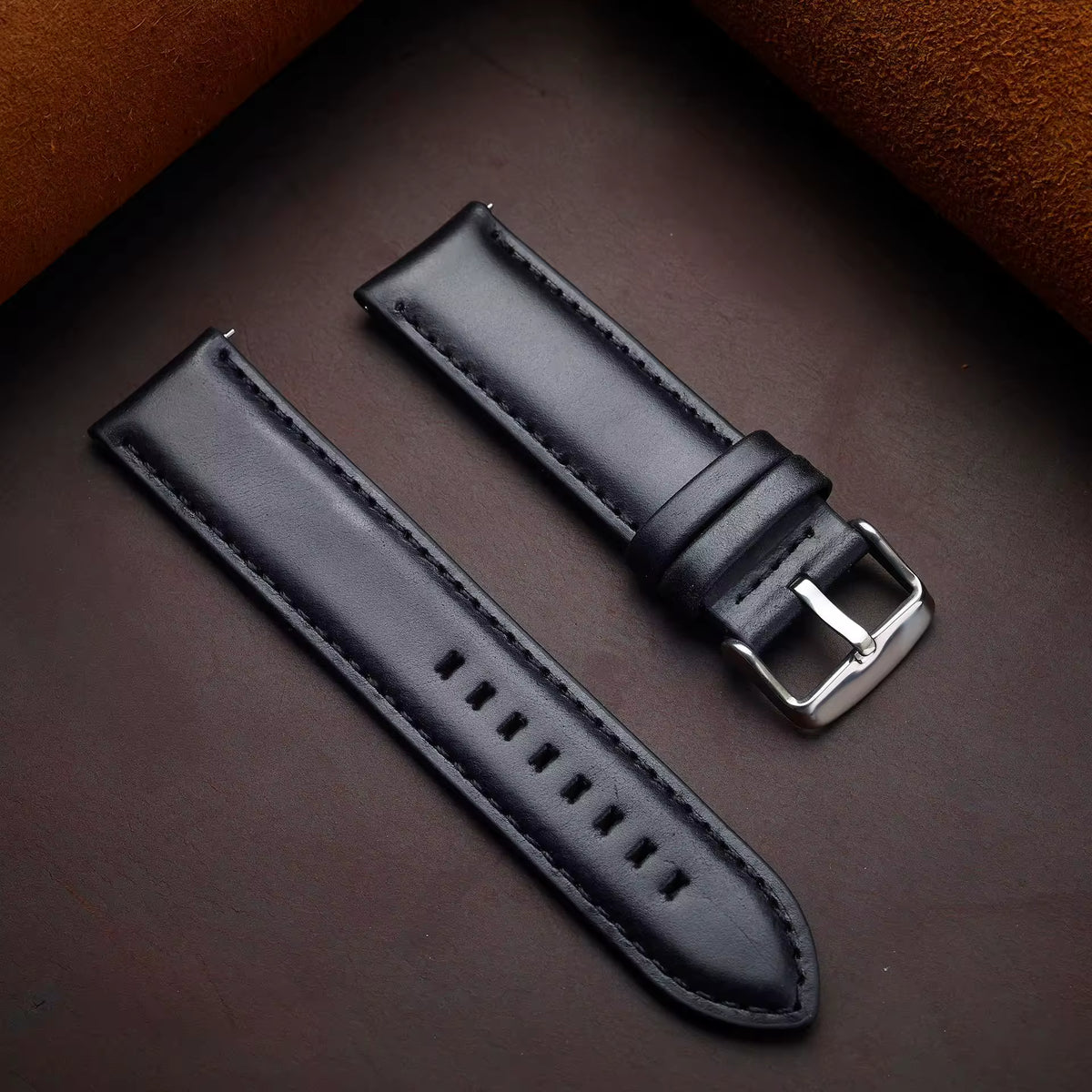 Artisan Reserve leather watch strap in black